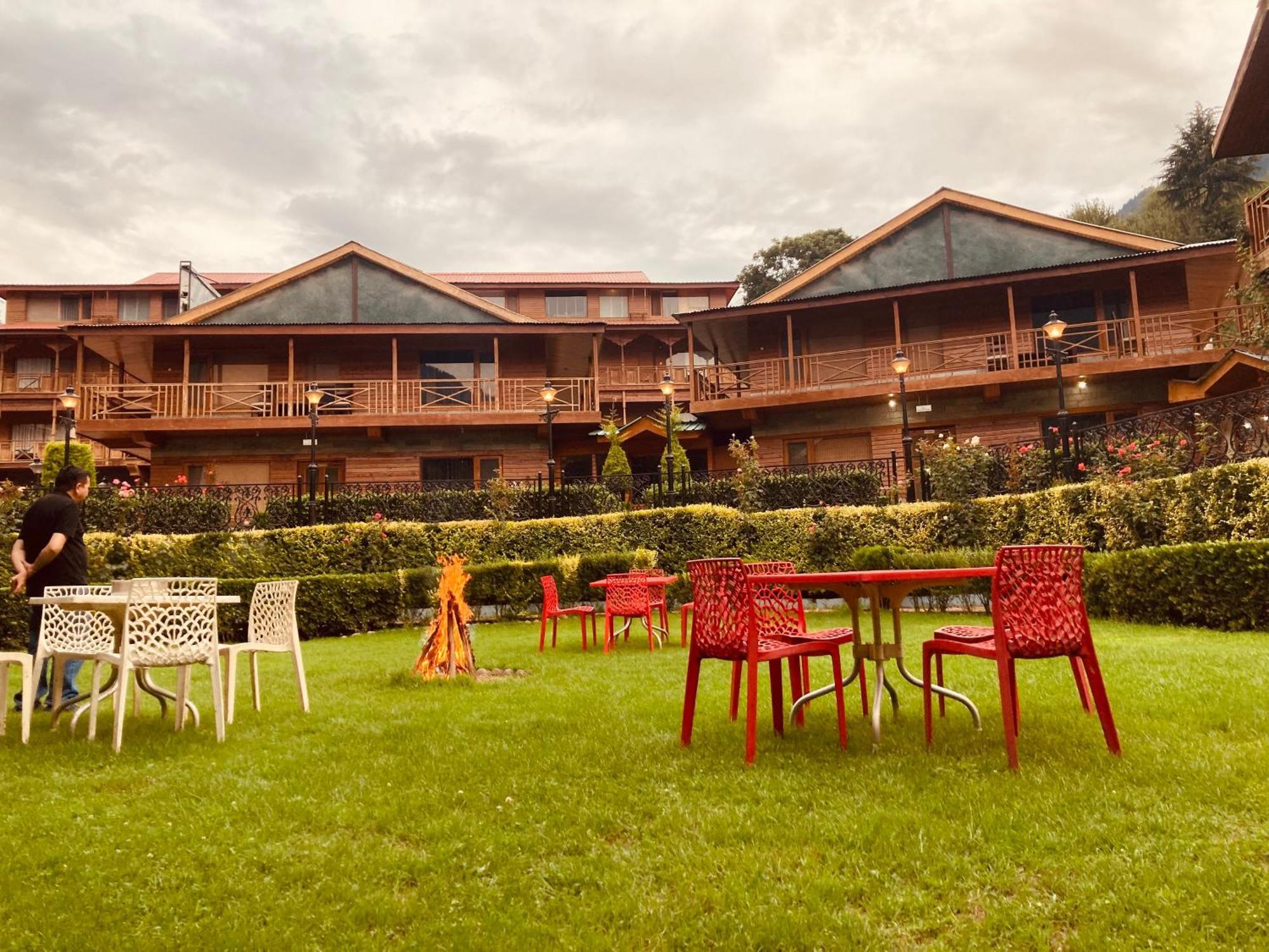 Hotel Midtown Manali Zewnętrze zdjęcie