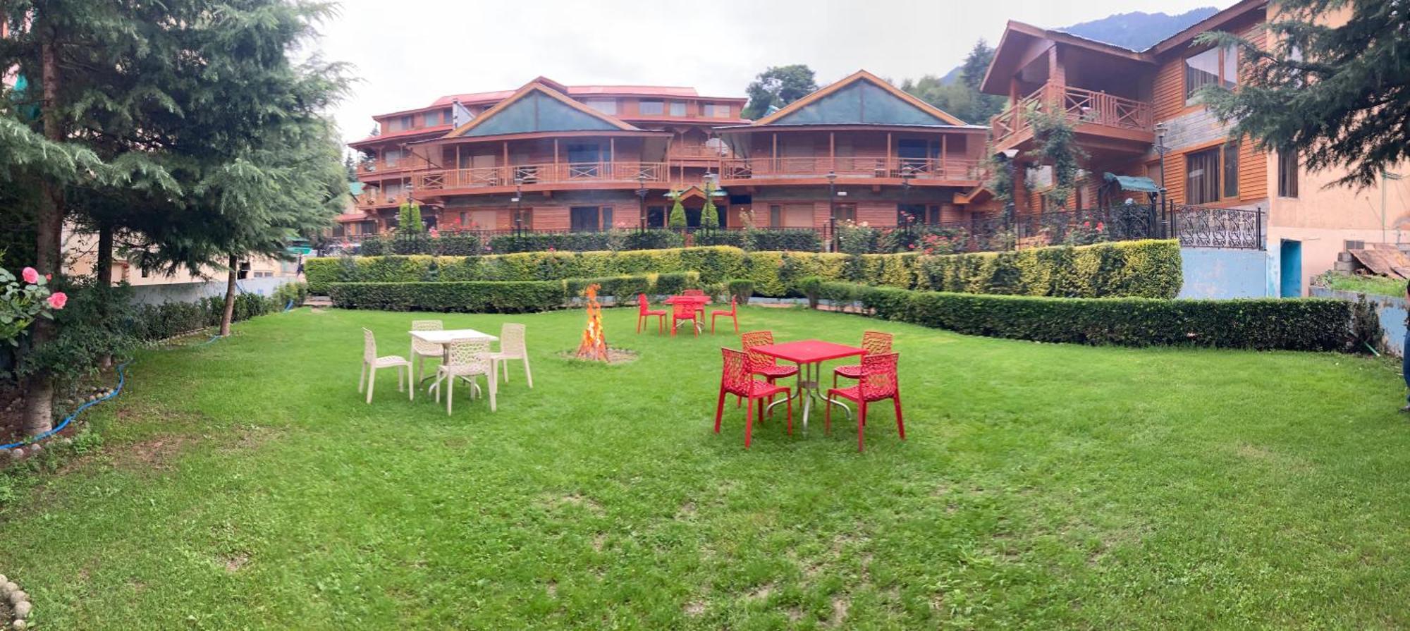 Hotel Midtown Manali Zewnętrze zdjęcie